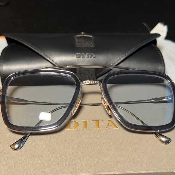 DITA Flight 006 - Picture 1 of 9